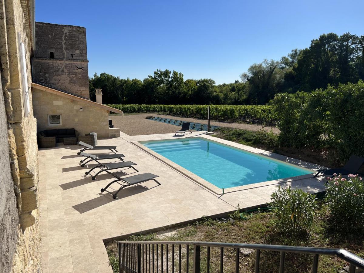 Gite Avec Piscine, Chateau De Lescours, St-Emilion Saint-Sulpice-de-Faleyrens Kültér fotó