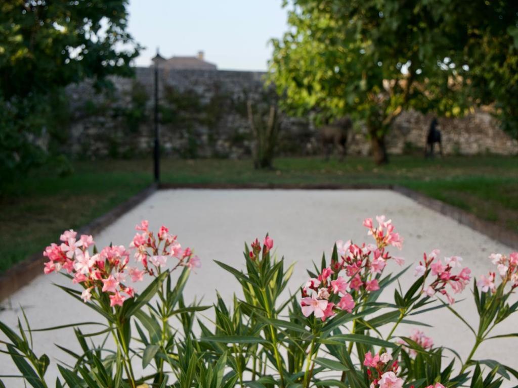 Gite Avec Piscine, Chateau De Lescours, St-Emilion Saint-Sulpice-de-Faleyrens Kültér fotó